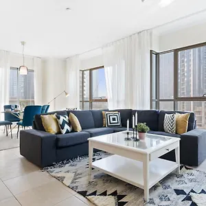 Stylish With Partial Burj Khalifa View Apartment Dubai